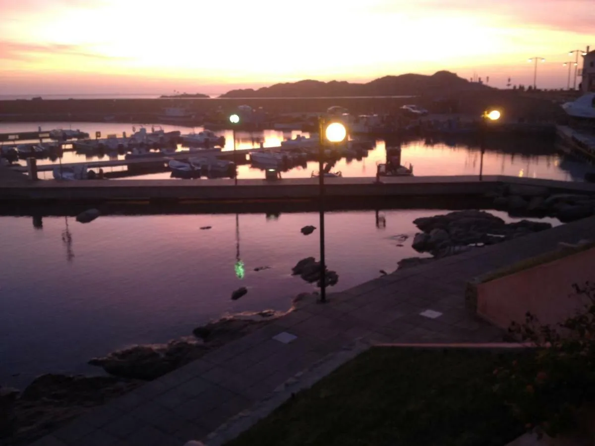 Stazzo Isola Rossa Di Gallura Trinità dʼAgultu Hébergement de vacances