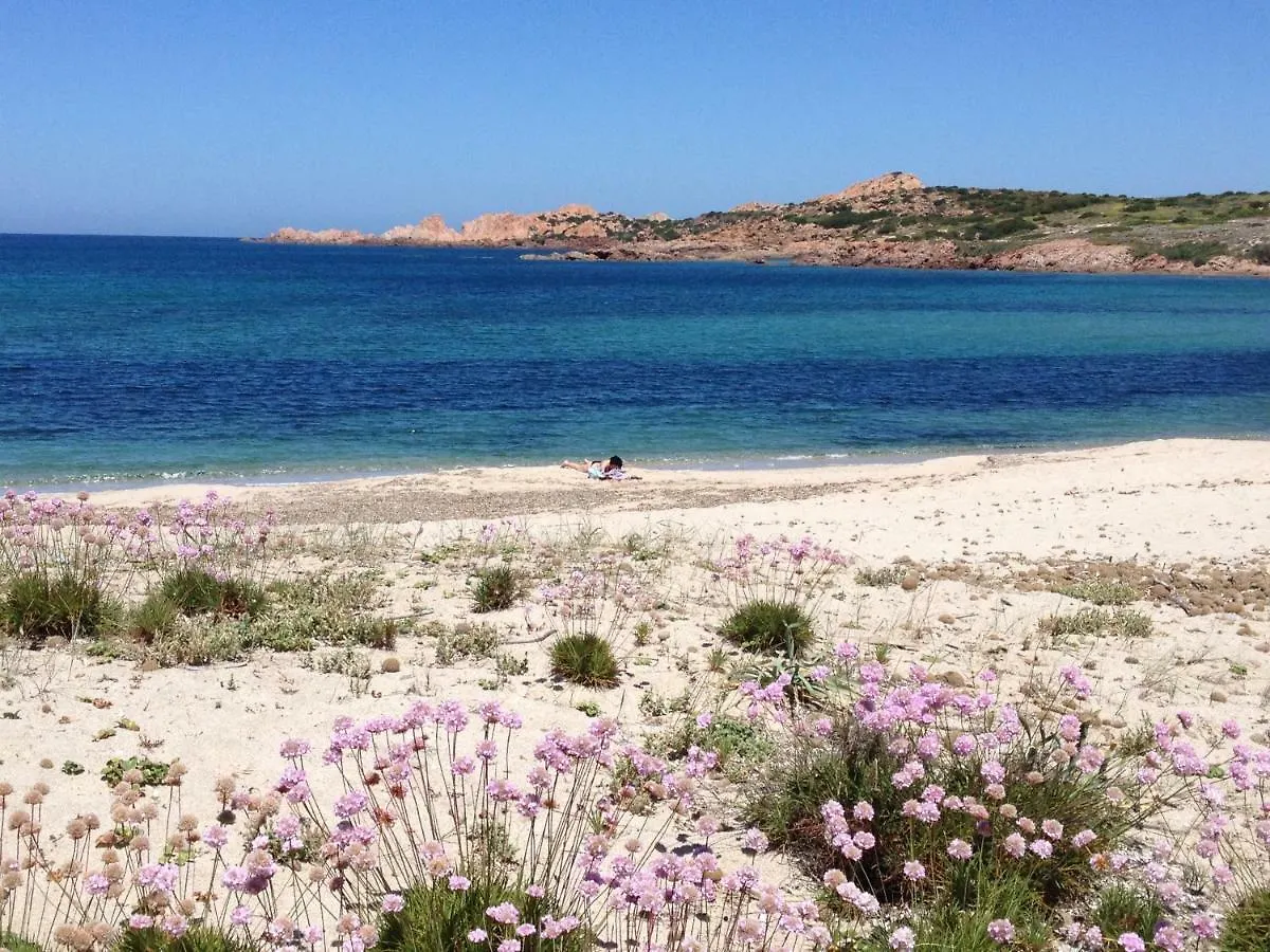 Stazzo Isola Rossa Di Gallura Trinità dʼAgultu Hébergement de vacances