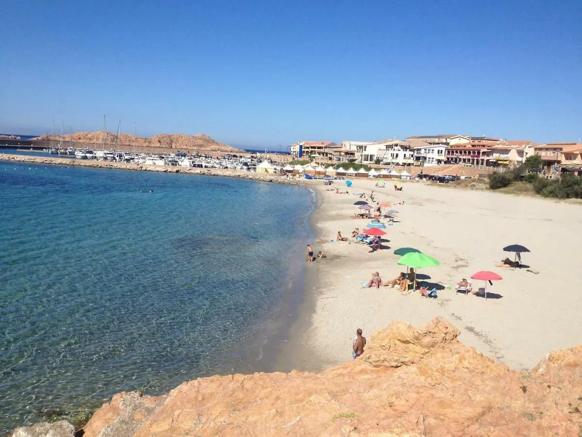 Stazzo Isola Rossa Di Gallura Trinita d'Agultu e Vignola Италия